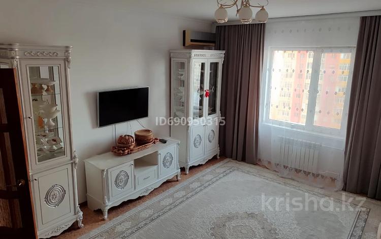 2-бөлмелі пәтер · 74 м² · 10/16 қабат, мкр. Алмагуль, Алмагуль 20, бағасы: 21.5 млн ₸ в Атырау — фото 2
