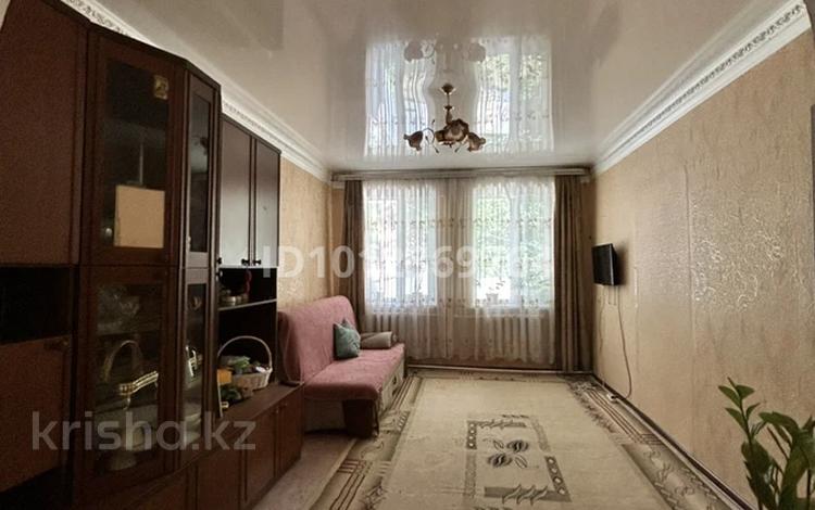 2-комнатная квартира · 49 м², ул. Володи Дубинина 27 за 10 млн ₸ в Актобе, мкр Акжар — фото 2