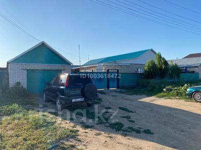 Часть дома · 4 комнаты · 95 м² · 5 сот., мкр 41-й разъезд, Мкр 41-й разъезд 13 — Ауезова улица за 18 млн 〒 в Актобе