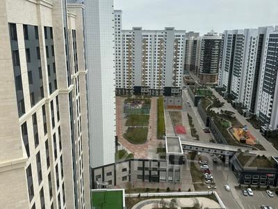 4-комнатная квартира, 260 м², 22/23 этаж, Нажимеденова за 249 млн 〒 в Астане