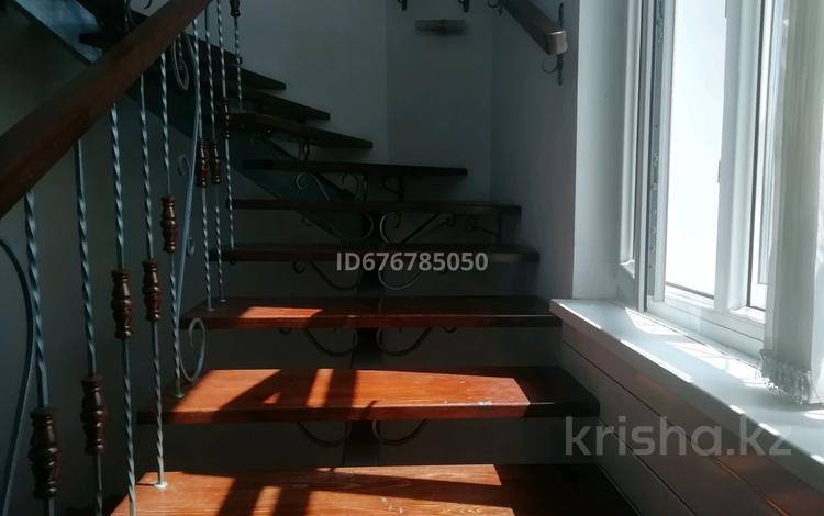 Отдельный дом · 5 комнат · 200 м² · 8 сот., Набережная за 50 млн 〒 в Щучинске — фото 2