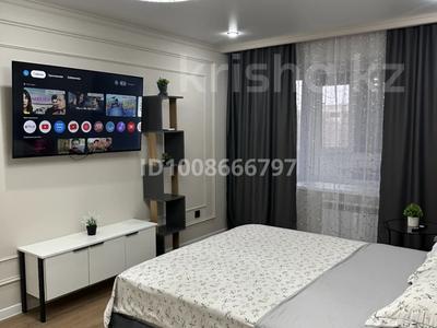 1-комнатная квартира · 40 м² · 4/5 этаж, Сазда-1, Абулхаирхана 83 за 13 000 ₸ в Актобе