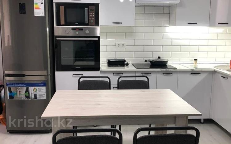 2-бөлмелі пәтер · 50 м² · 1/10 қабат, Толе би 285/8 — Сайран, бағасы: 250 000 ₸ в Алматы, Ауэзовский р-н — фото 3