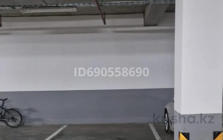 Паркинг • 18 м² • Сауран 10В за 20 000 〒 в Астане, Есильский р-н — фото 2