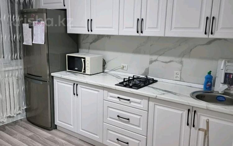 1-комнатная квартира · 39 м² · 4/6 этаж, 4микр 46 за 200 000 ₸ в Конаеве — фото 2