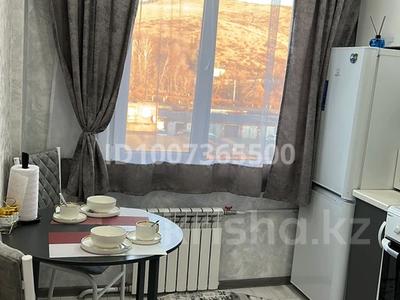 1-комнатная квартира · 32 м², Новаторов 19 за 12 000 ₸ в Усть-Каменогорске, Ульбинский
