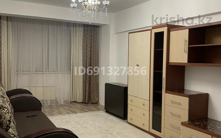 2-комнатная квартира · 75 м² · 3/9 этаж, мкр Мамыр-7 — Шаляпина Момышулы за 300 000 ₸ в Алматы, Ауэзовский р-н — фото 2