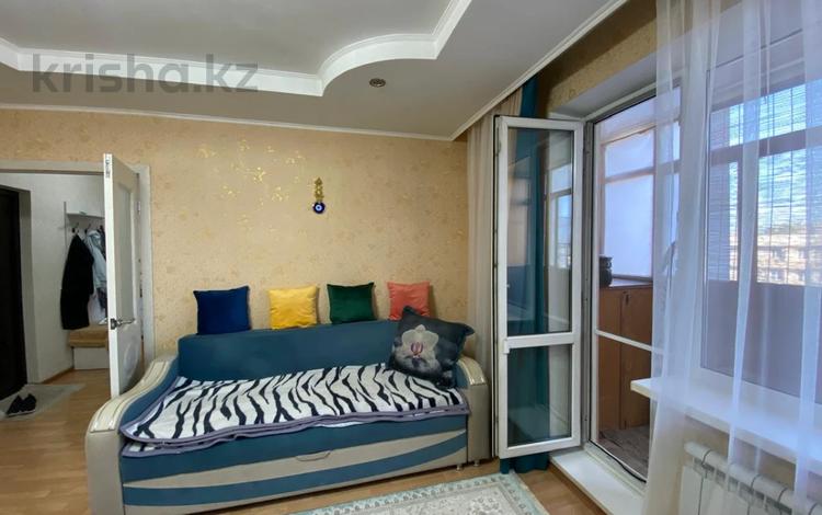 2-бөлмелі пәтер · 52.8 м² · 6/9 қабат, 27-шағынаудан, 27й микрорайон, ул Язева, бағасы: 21.5 млн ₸ в Караганде, Казыбек би р-н — фото 4