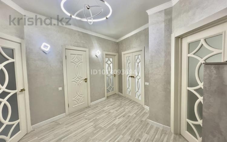 3-комнатная квартира · 100 м² · 4/5 этаж, мкр Жана Орда, Жуманиязова 91 — На пересечении улиц Тауелсиздик, Абдолова за 50 млн ₸ в Уральске — фото 8