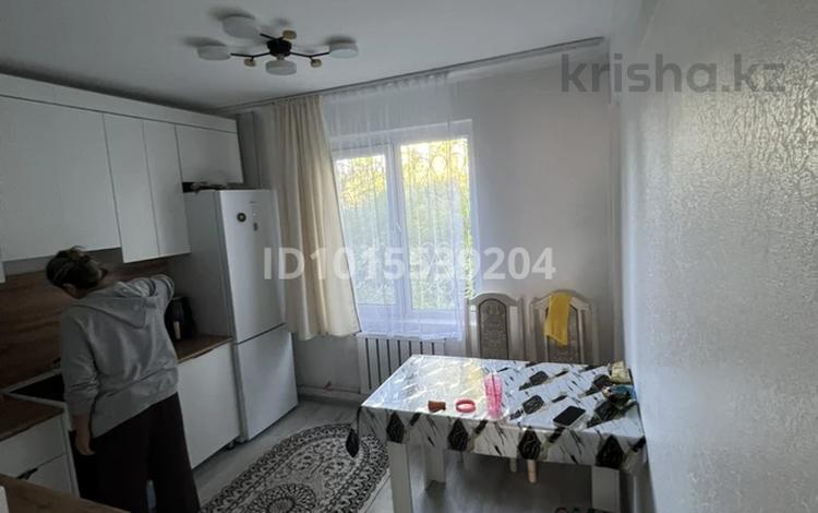 3-комнатная квартира · 69 м² · 1/5 этаж, Поповича 30 за 14.5 млн ₸ в Глубокое — фото 2