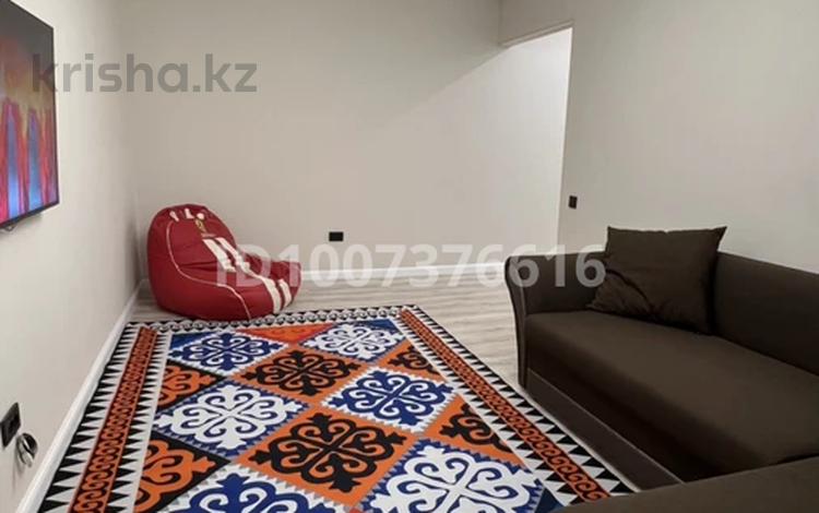 2-комнатная квартира · 47 м² · 4/4 этаж, мкр №7 13 за 35 млн ₸ в Алматы, Ауэзовский р-н — фото 2