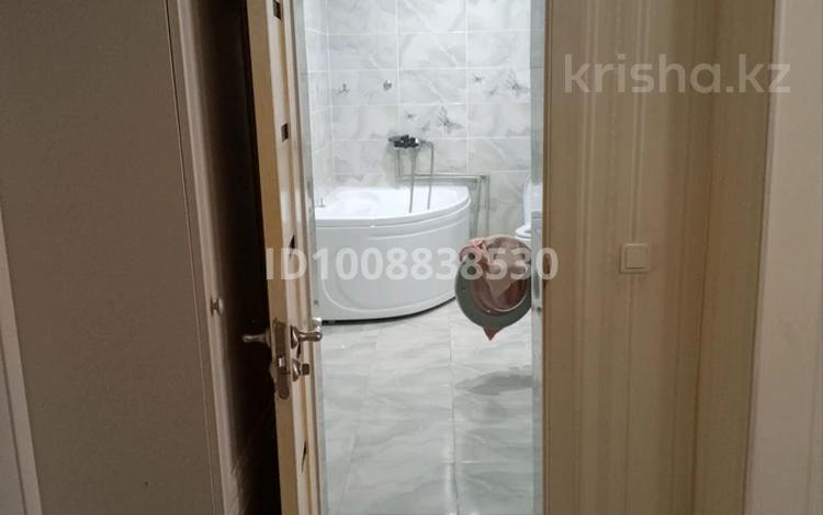 2-комнатная квартира · 80 м² · 1/5 этаж, 6 10 за 15 млн ₸ в Жанаозен — фото 2