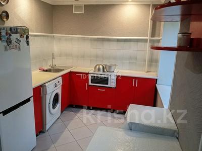 2-комнатная квартира · 43 м² · 3/5 этаж, Назарбаева 38 за 16.5 млн ₸ в Усть-Каменогорске, Ульбинский