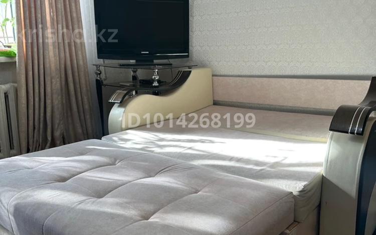 1-бөлмелі пәтер · 40 м² · 2/5 қабат, Кенесары — Квартира находится в центре, бағасы: 25 000 ₸ в Бурабае — фото 2