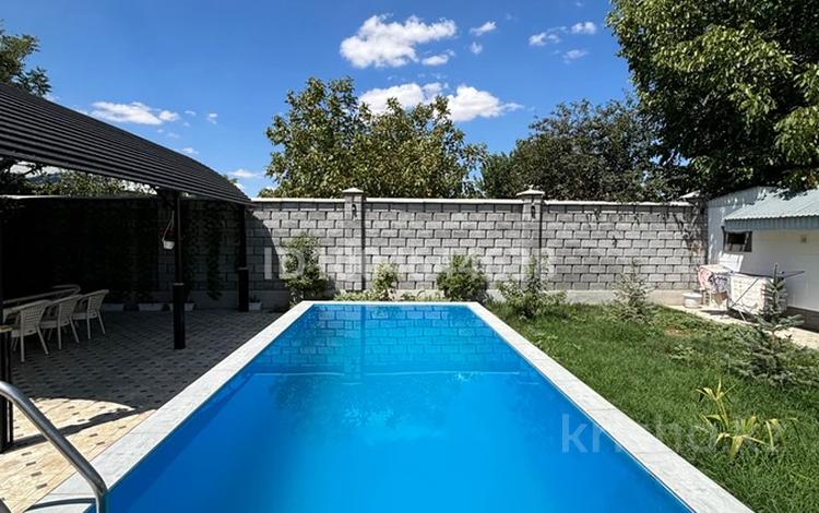 Дача · 4 комнаты · 60 м², жилой массив Кайнар Булак, Садовая 64 — Находится около магазина «Зарина» за 100 000 〒 в Шымкенте, Абайский р-н — фото 2