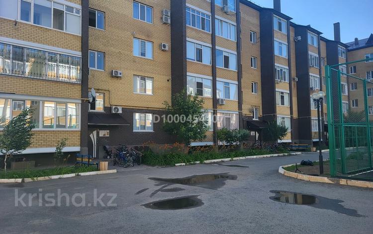 2-бөлмелі пәтер · 76 м² · 1/5 қабат, мкр Кунаева, Нур 7/1 — Толе би, бағасы: 38.5 млн ₸ в Уральске — фото 2