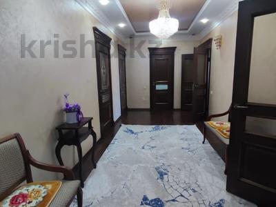 4-комнатная квартира · 136 м² · 3/5 этаж, мкр. Алтын орда, тауелсиздик за 49.5 млн 〒 в Актобе