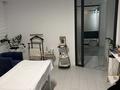 Салоны красоты, медцентры и аптеки, кабинеты и рабочие места · 14 м² за 220 000 ₸ в Астане, Есильский р-н — фото 3