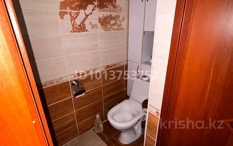 3-бөлмелі пәтер · 55 м² · 1/4 қабат, Толе би 35, бағасы: 32 млн ₸ в Каскелене — фото 13