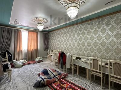 Отдельный дом • 5 комнат • 141 м² • 6 сот., Қаратаев 12 — Новый базар за 25 млн 〒 в 