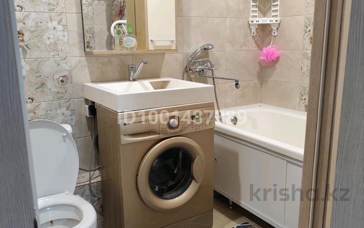 2-комнатная квартира · 50 м² · 2/9 этаж, 1-й мкр за 15 000 ₸ в Актау — фото 2