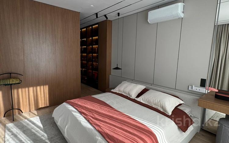 5-комнатная квартира · 200 м² · 3/9 этаж, Серкебаева 99 за 410 млн ₸ в Алматы, Бостандыкский р-н — фото 2