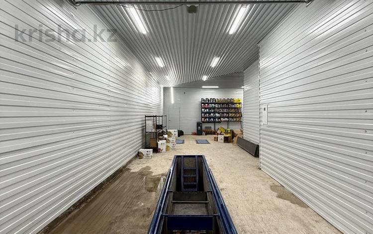 Еркін, кеңселер, дүкендер мен бутиктер, жқб, автосервистер мен көлік жуу, қоғамдық тамақтану орны, сұлулық салондары, білім орталықтары, ойын-сауық · 770 м², бағасы: 125 млн 〒 в Караоткеле — фото 13