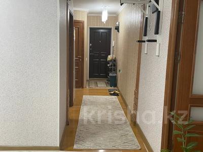 3-комнатная квартира, 60.7 м², 4/5 этаж, Гумарова 88 за 21 млн 〒 в Атырауской обл.
