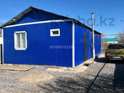 Дача · 3 комнаты · 70 м² · 7.5 сот., Старый город, Старый город УВД-5 41 — Гостиница Танжарык, Казахойл за 15 млн 〒 в Актобе