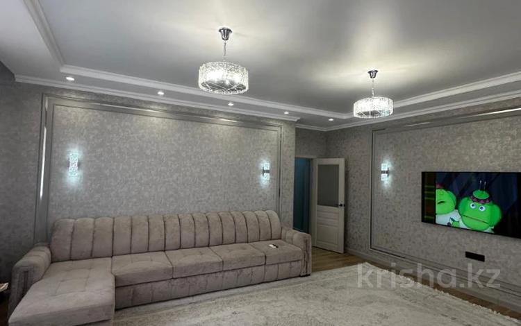 4-комнатная квартира · 130 м² · 5/15 этаж, 17-й мкр 54 за 65 млн ₸ в Актау — фото 2