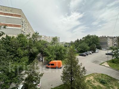 1-комнатная квартира, 40 м², 3/9 этаж, мкр Аксай-4 за 25 млн 〒 в Алматы, Ауэзовский р-н