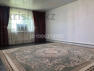 Отдельный дом · 5 комнат · 136 м² · 8 сот., Городок 55 — По Бишкекской трассы на право в сторону Турар за 20.5 млн ₸ в Арае