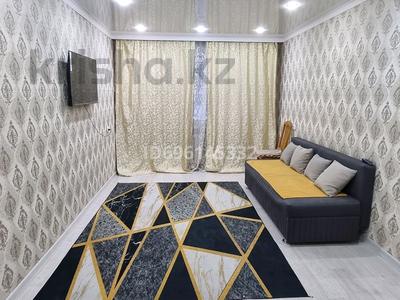 2-комнатная квартира · 44 м² · 1/5 этаж, Жунисова — Дом Быта за 15 000 ₸ в Уральске, мкр Школьник