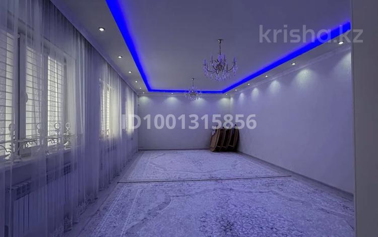 Дача · 4 комнаты · 203.6 м² · 6 сот., Самал 271 за 31 млн 〒 в Атамекене — фото 16