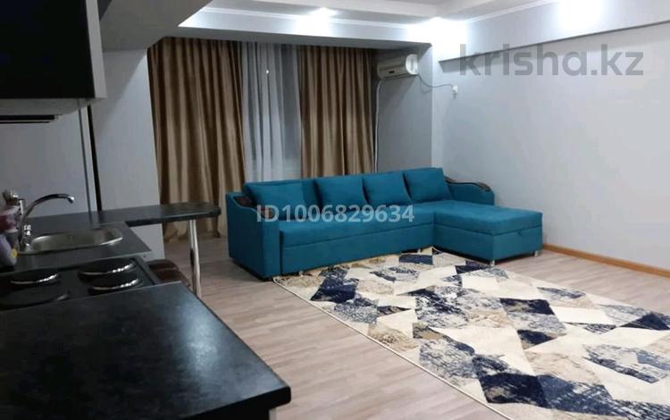 2-бөлмелі пәтер · 53 м² · 6/6 қабат, Аблайхана 74/60 — Гоголя, бағасы: 20 000 ₸ в Алматы, Алмалинский р-н — фото 2