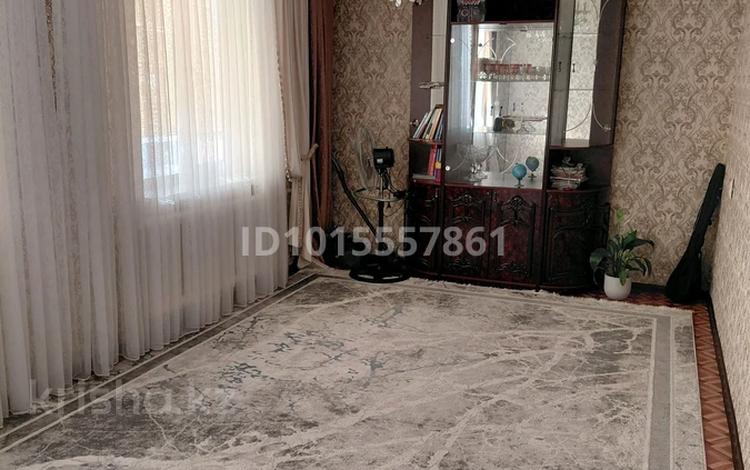 3-комнатная квартира · 56.7 м² · 5/5 этаж, мкр Жансая 21 за 14 млн ₸ в Таразе — фото 2