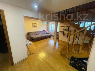3-комнатная квартира · 160 м² · 5/5 этаж, мкр Самал, Достык 119 за 90 млн ₸ в Алматы, Медеуский р-н