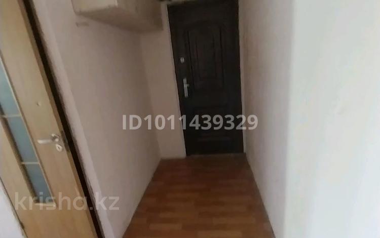 2-бөлмелі пәтер · 45.7 м² · 4/5 қабат, Талас 12 — 6 мкр не угловая, тёплая, 4 этаж.Все рядом., бағасы: 12 млн ₸ в Таразе — фото 6