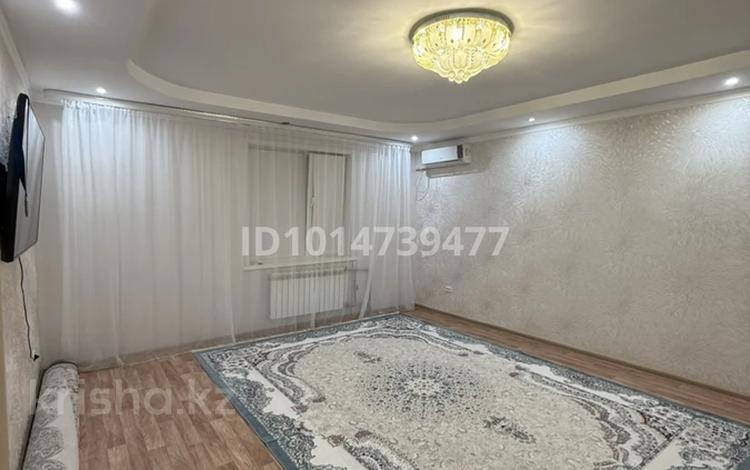 1-бөлмелі пәтер · 53 м² · 5/5 қабат, Жеңіс ш/а 27 — Рядом халык банка, бағасы: 150 000 ₸ в Уральске, мкр Женис — фото 2