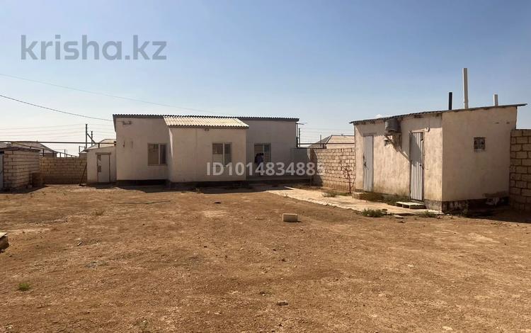Отдельный дом · 2 комнаты · 52 м² · 52 сот., 10 шағын аудан 42 — Нұркелді мерамхана көшесі за 5.5 млн ₸ в Курыке — фото 2