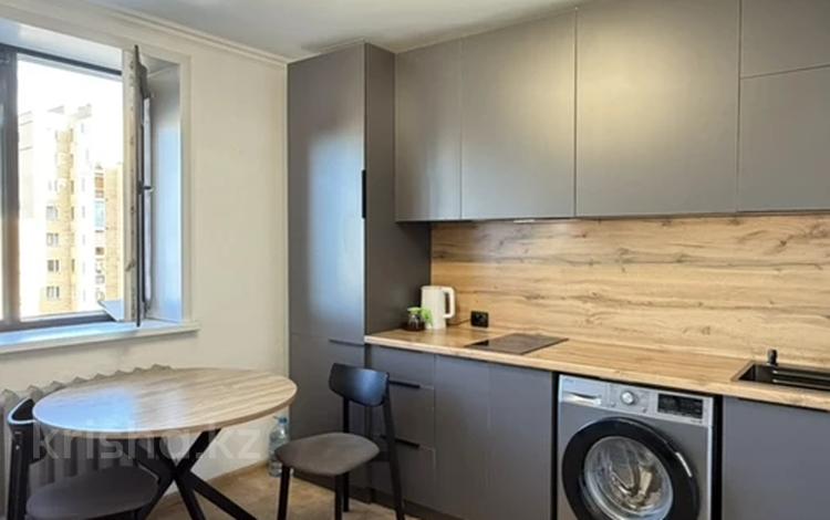 1-комнатная квартира · 40 м² · 14/15 этаж, Сарайшык 7/1 за 220 000 ₸ в Астане, Есильский р-н — фото 2