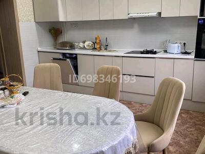 Отдельный дом · 5 комнат · 250 м² · 10 сот., Майкудук, Майкудук, мкр Шахтёрский 6 за 50 млн 〒 в Караганде, Алихана Бокейханова р-н