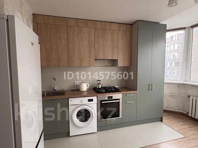 3-комнатная квартира · 86 м² · 7/10 этаж, мкр Жетысу-4 24 за 400 000 ₸ в Алматы, Ауэзовский р-н