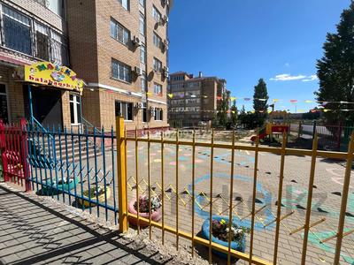 Свободное назначение, офисы, магазины и бутики, общепит, салоны красоты, бани, гостиницы и зоны отдыха, фитнес и спорт, медцентры и аптеки, образование, развлечения, конференц-залы, кабинеты и рабочие места, студии · 352 м² за 2.5 млн 〒 в Актобе, мкр. Алтын орда