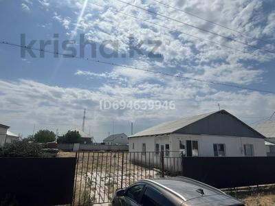 Отдельный дом · 4 комнаты · 114.2 м² · 10 сот., мкр Кокарна, 10 12 — Есть садик и магазин, школа, супермаркеты, аптека за 20 млн ₸ в Атырау