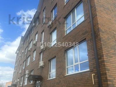 3-комнатная квартира · 100 м² · 4/4 этаж, мкр Женис, Тауелсиздик за 34 млн 〒 в Уральске