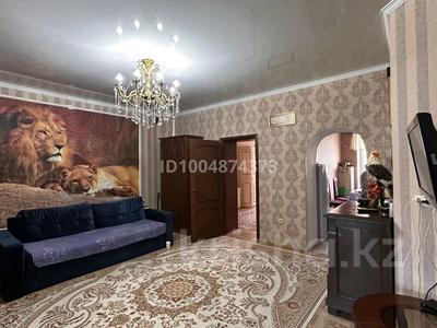 2-бөлмелі пәтер · 100 м² · 5/8 қабат, мкр. Алтын орда, Санкибай батыр — Гипермаркет Дина, Дару, Сулпак, бағасы: 44 млн ₸ в Актобе