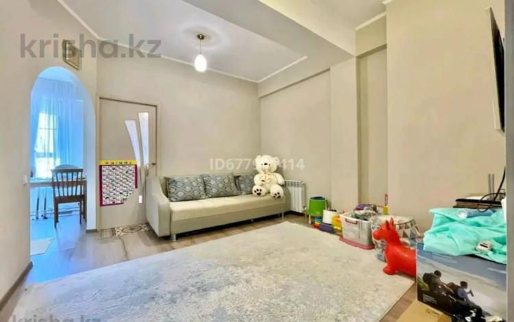 2-бөлмелі пәтер · 52 м² · 5/6 қабат, мкр «Казахфильм» 44б, бағасы: 50.5 млн ₸ в Алматы, Бостандыкский р-н — фото 5