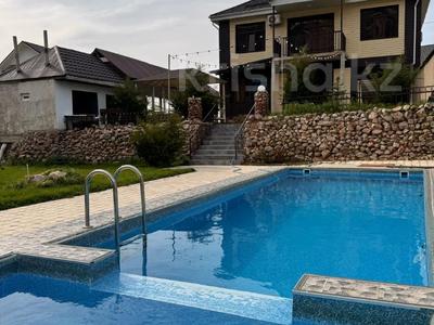 Дача · 6 комнат · 350 м², Ул.Казахстан 47 за 150 000 ₸ в 