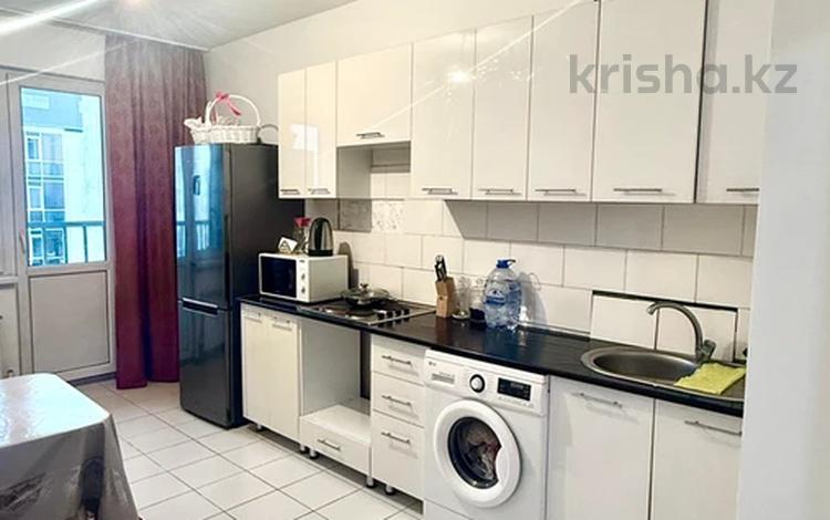 1-бөлмелі пәтер · 48 м² · 11/12 қабат, Ақбұлақ ш/а., Дарабоз, бағасы: 26 млн ₸ в Алматы, Алатауский р-н — фото 2